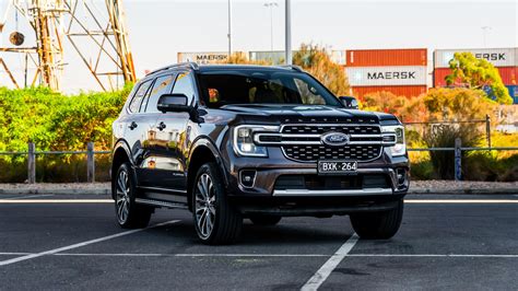 ford everest trend vs ambiente|Ford Everest AMBIENTE (4WD) vs Ford Everest TREND (4WD .